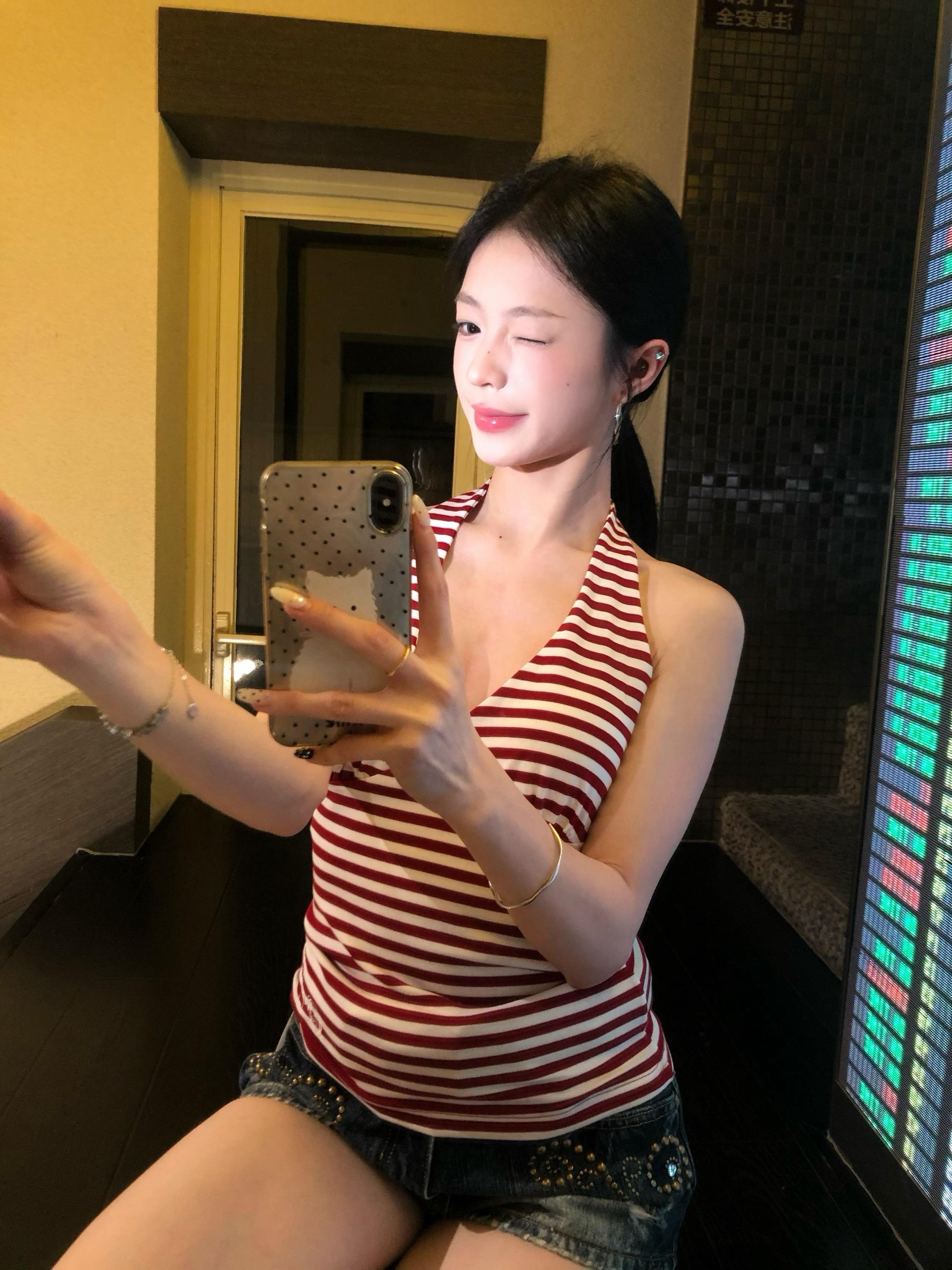 五一出游辣妹装！