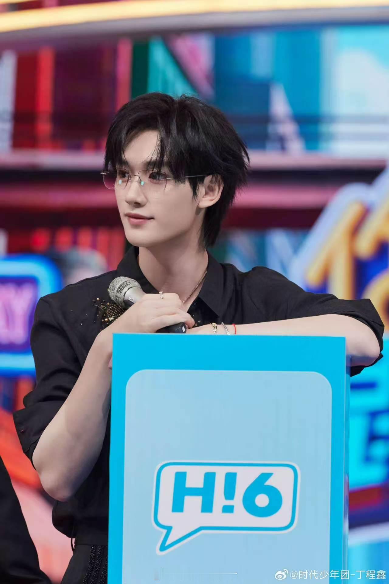 丁程鑫说可我想亲一下丁程鑫好会说情话 那句“可我想亲一下”太有记忆点，语气撩人又