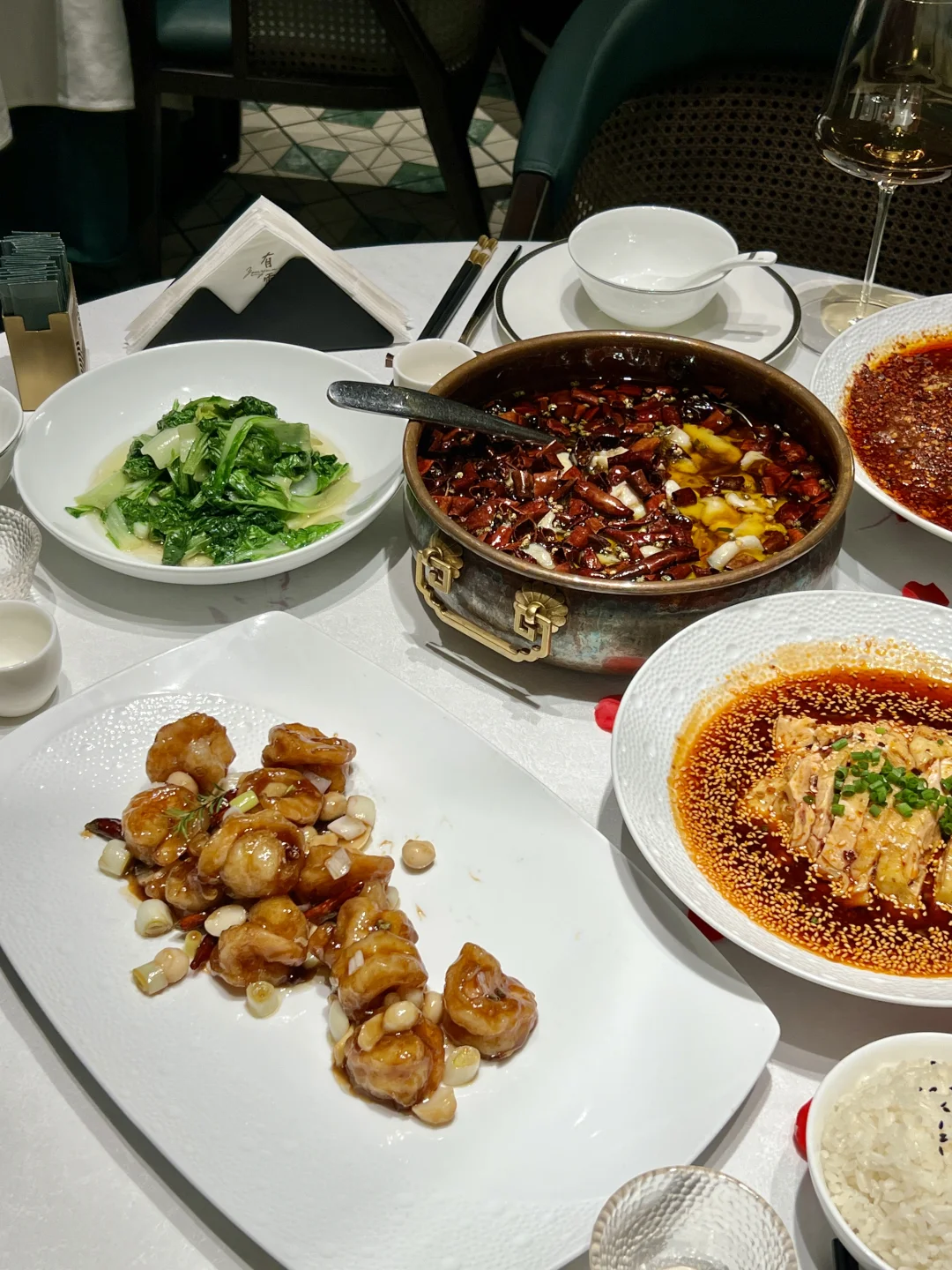 在徐州花小钱装大杯！黑珍珠川菜餐厅🍴