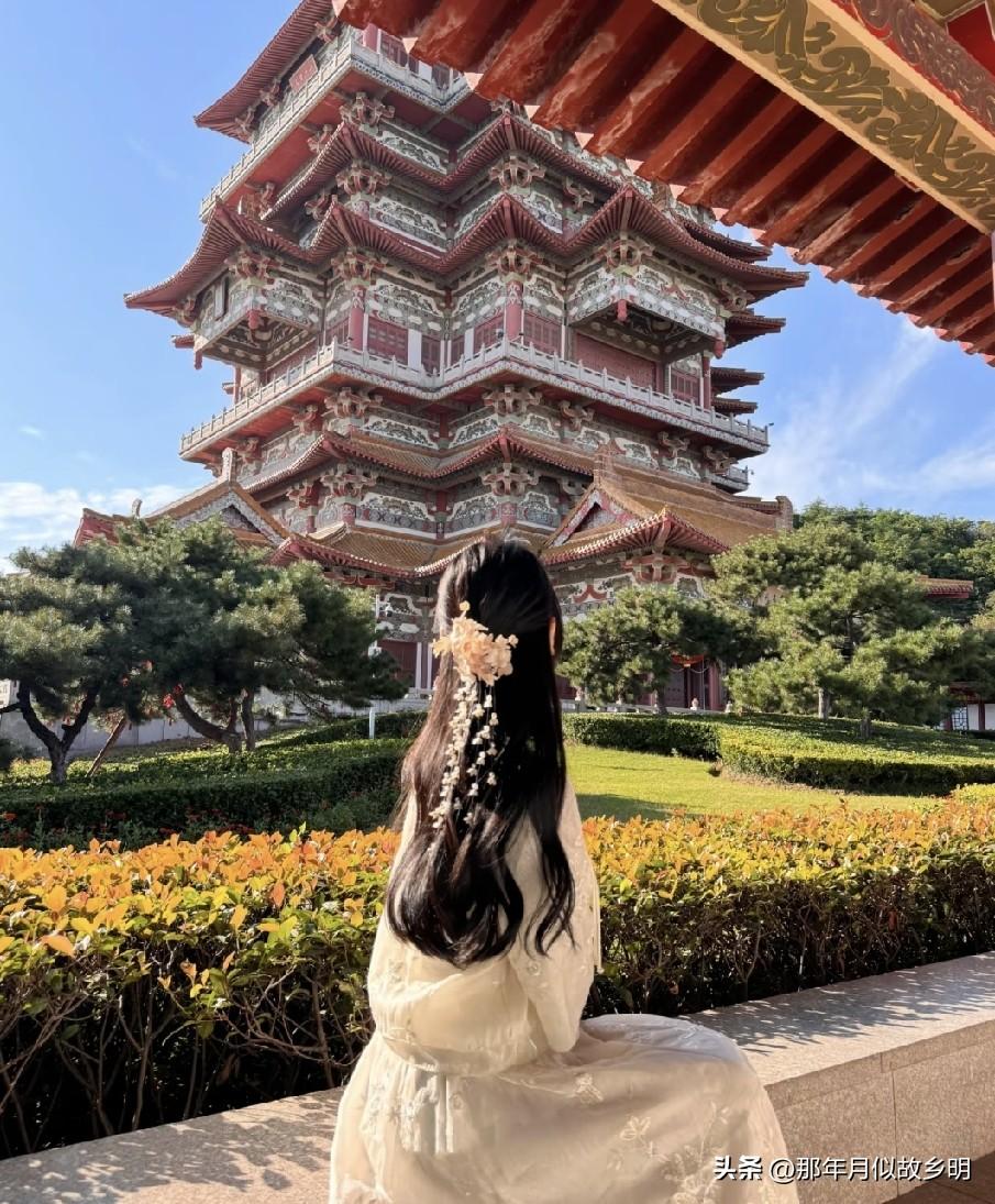 近日，江苏苏北一位25岁的公务员很是苦恼，异地恋的苦恼。

他女友是他在考公培训