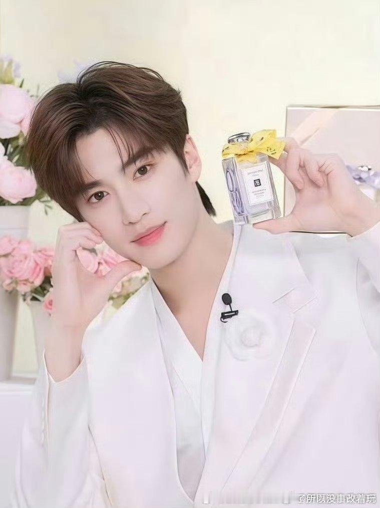 好像“降配”版 