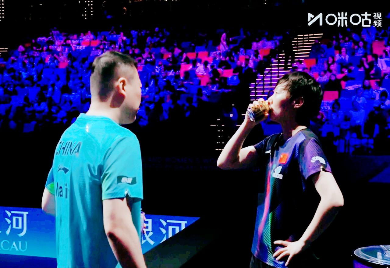 我去！鳗鱼比赛揪心，侯英超激动到失声了，紧张到窒息了！

前三局
鳗鱼1:2落后