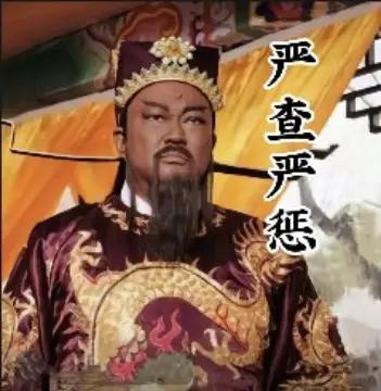 业主自己买的房子，合起来就是小区资本。
小区资本家招聘物业打工，必须获利，而不是