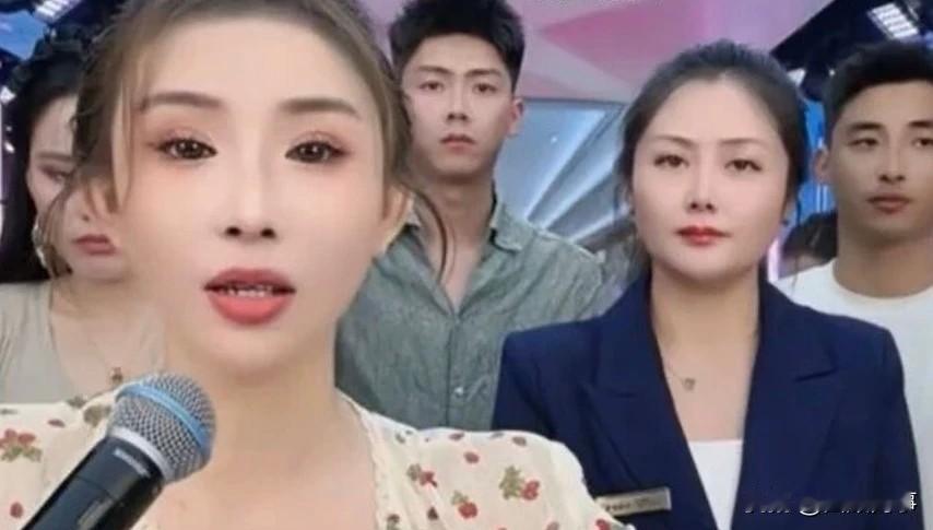 王小佳向仙家粉丝道歉，坦言吃醋娜美才负气离开。

           今晚，王