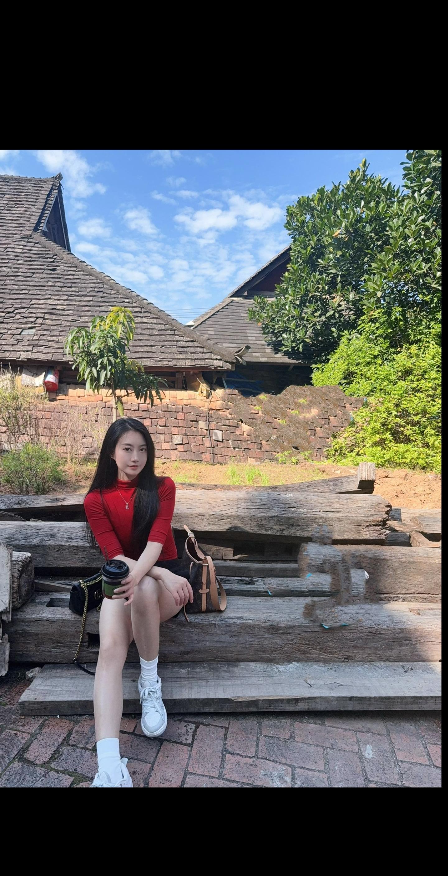 你看看我，像是会对