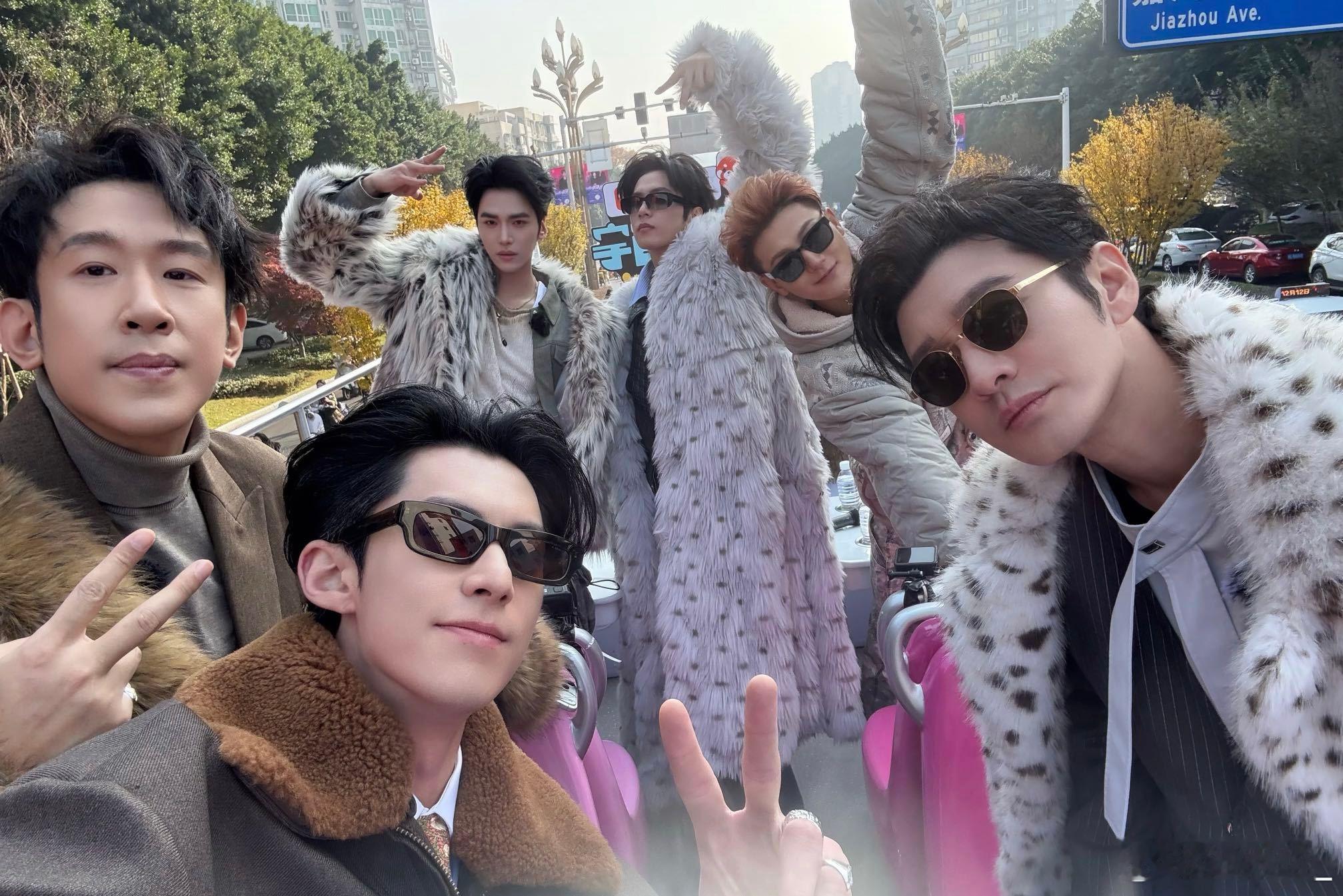 爆闪团内娱大点兵宇闪2拟邀名单炸翻内娱！范丞丞都已经飞行这一季了，半个娱乐圈的大