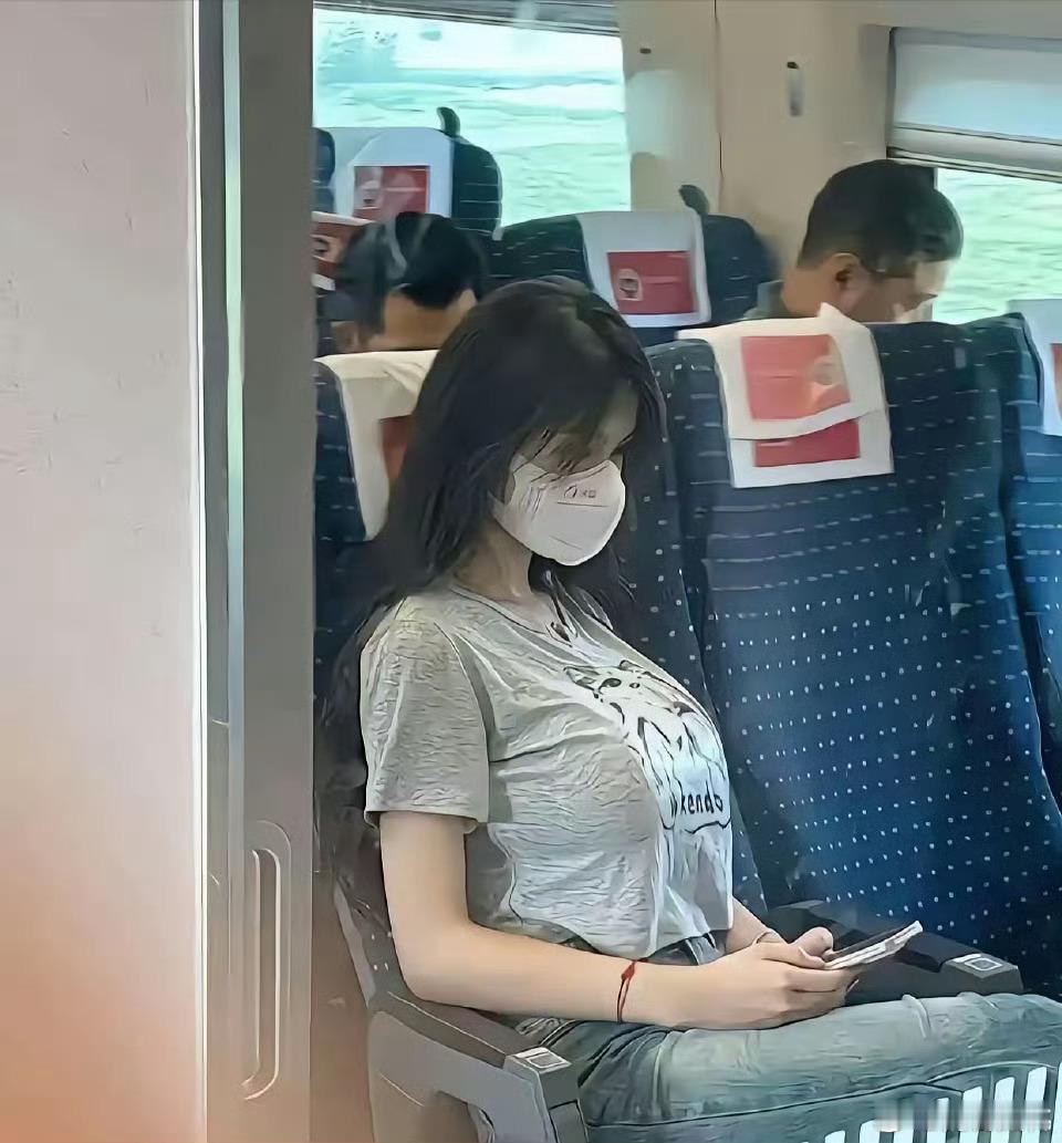 这实力也太夸张了吧，累不累？ 