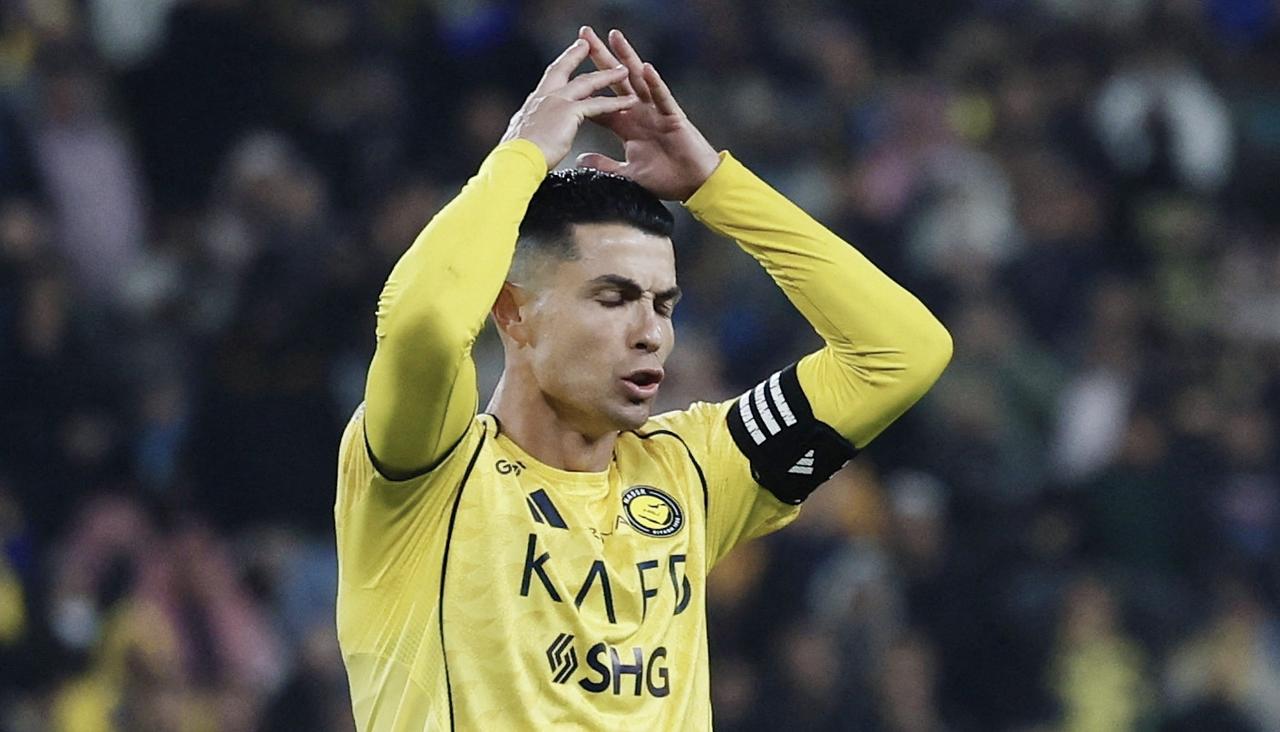 果然不出所料，C罗终究还是乖乖的恢复训练了！
哭也哭了，闹也闹了，折腾了一圈发现