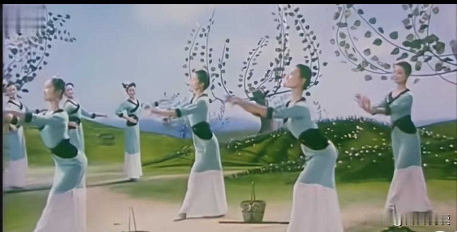 今天看见有人在网上发帖提问，他来湖北旅游，看了一些楚国题材舞蹈，女演员总时不时把
