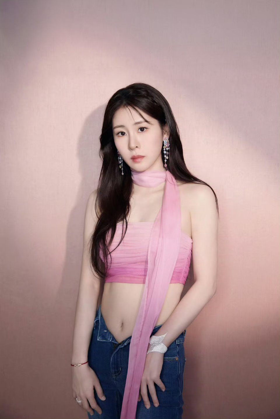 张碧晨好美张碧晨广州站演唱会开票遇冷张碧晨 ​​​