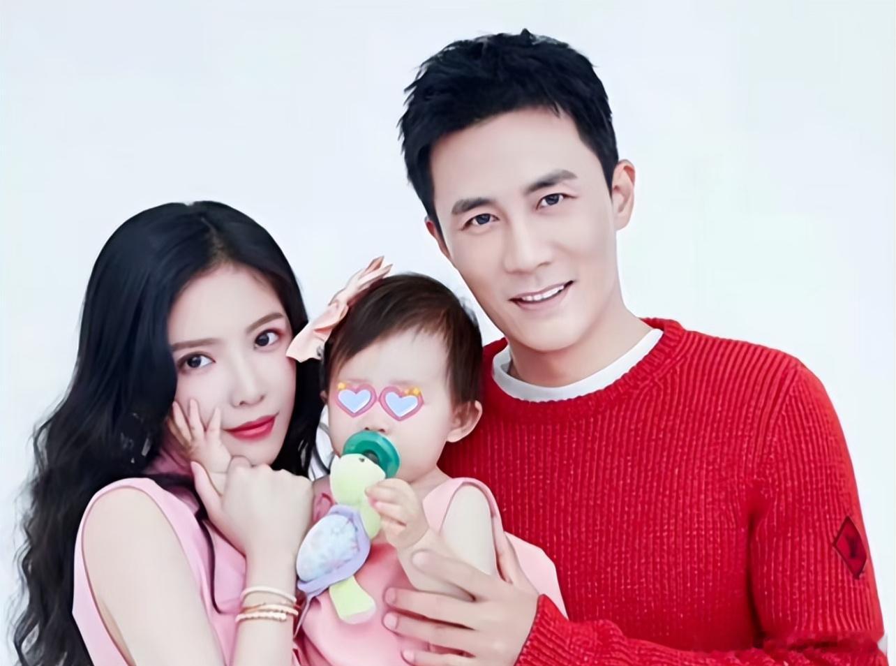 王灿兮回应婚综或影响杜淳剧中CP感王灿兮说决定cp感的是演员专业能力 王灿兮的回