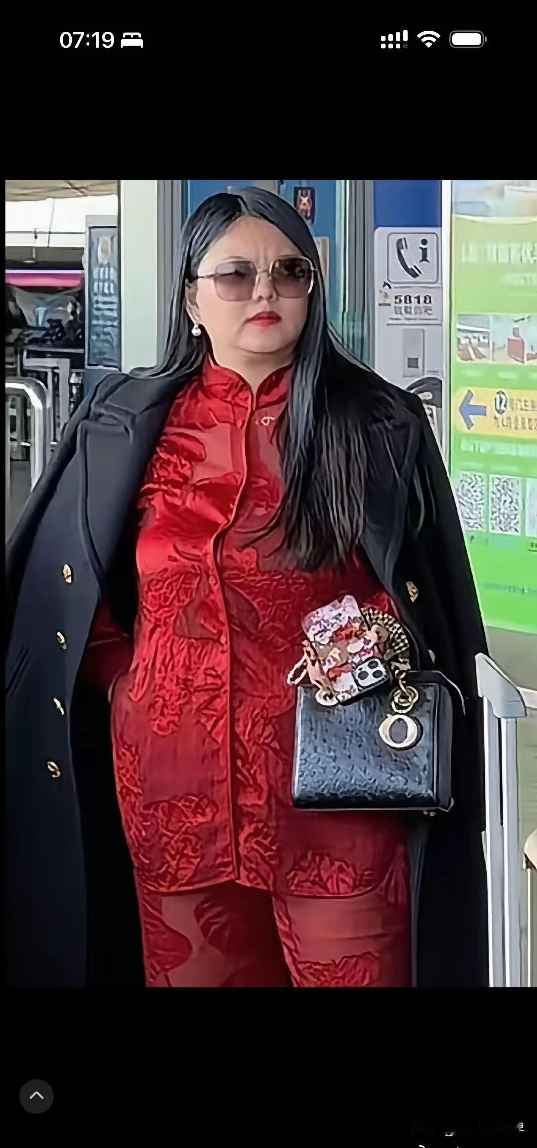 哎，李湘这么有钱，为什么不找个营养师规划一下，把自己的身体调理得更健康，更长久地