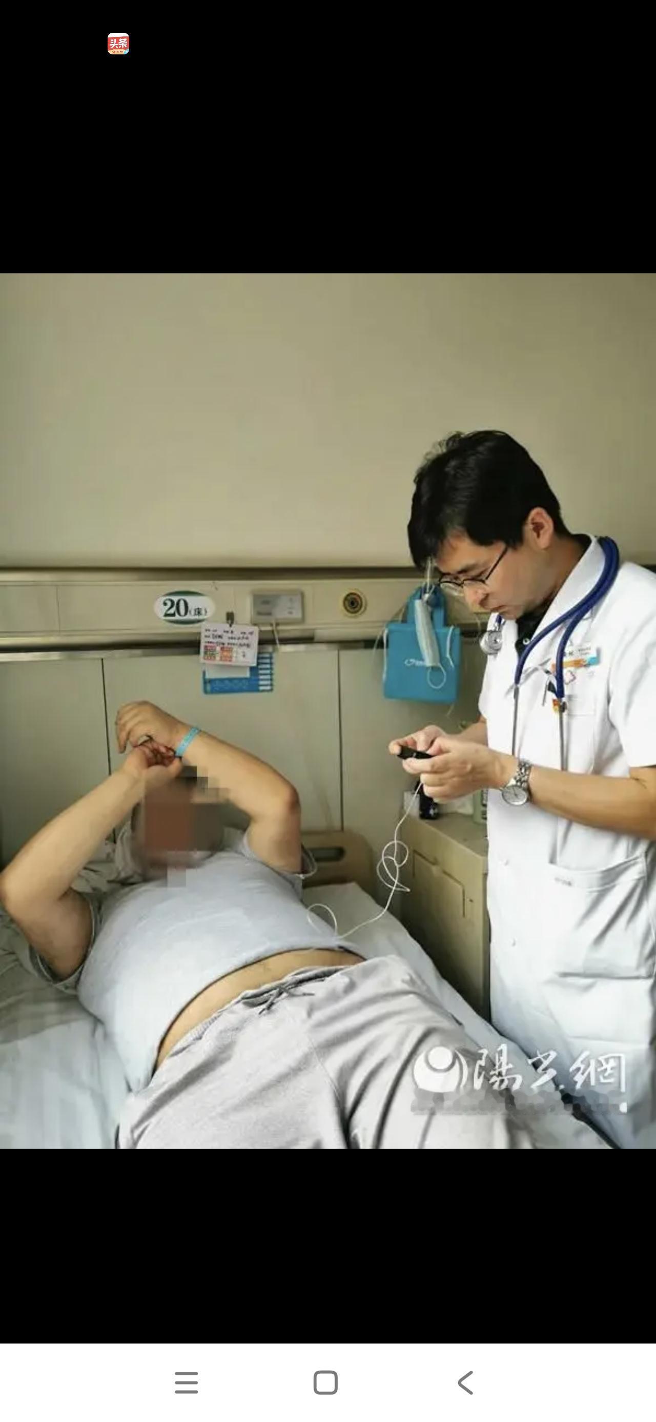 近日，为了在晚高峰送餐时保持清醒，深圳36岁的外卖员胡先生（化名），在短时间内连