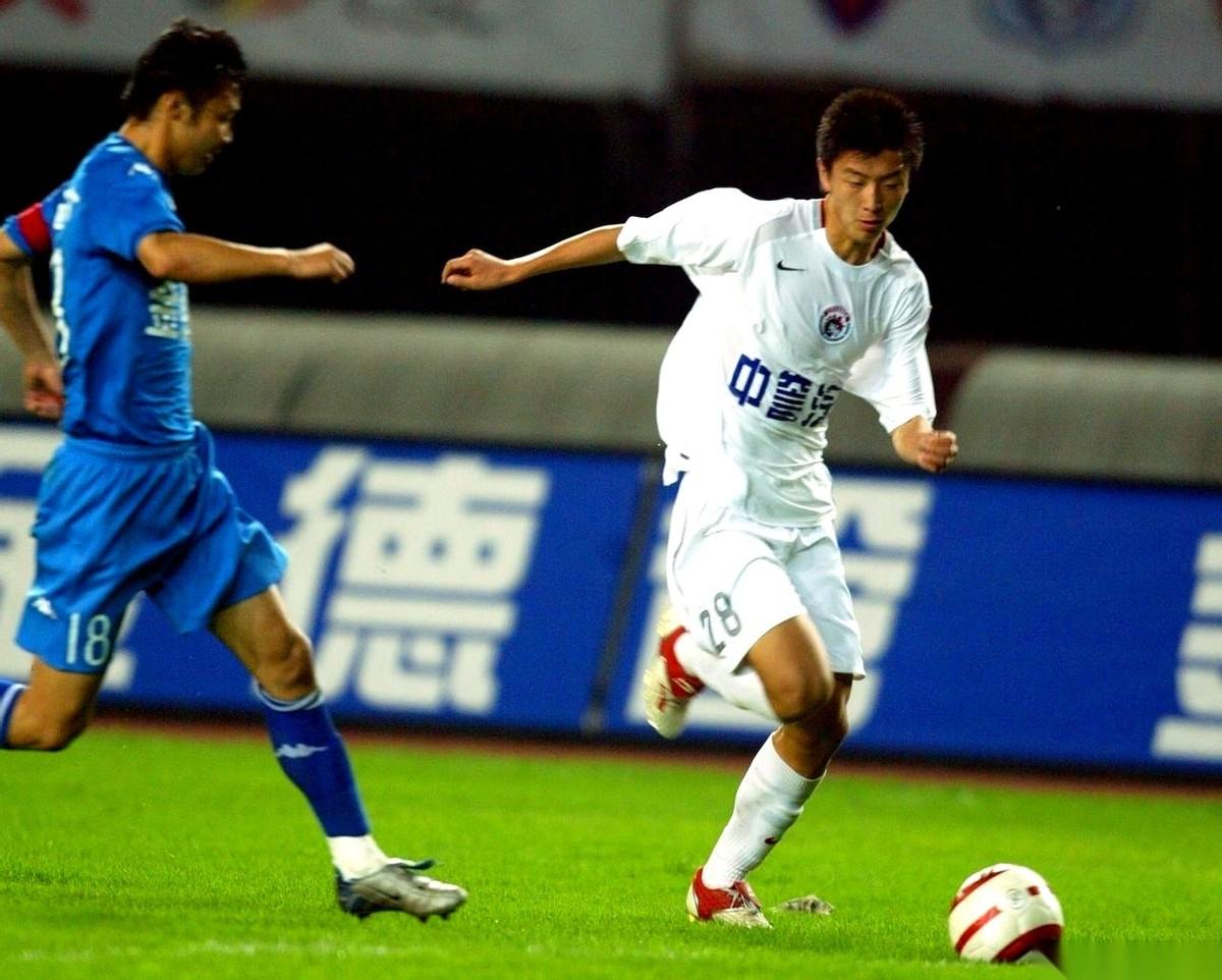 五里河那么大个场子，愣是不让自家兄弟进门。
就一句话：这是我的地盘，你，出去。