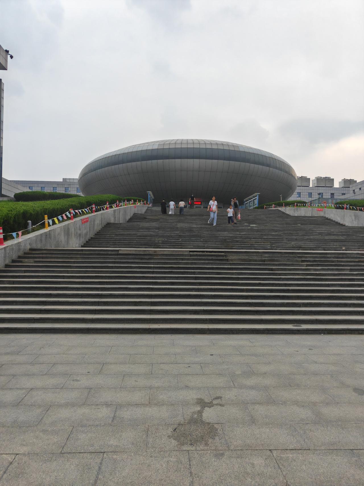 各个平台为什么纷纷下架智能体？


一、根本原因（核心）
 
五部委《人工智能拟