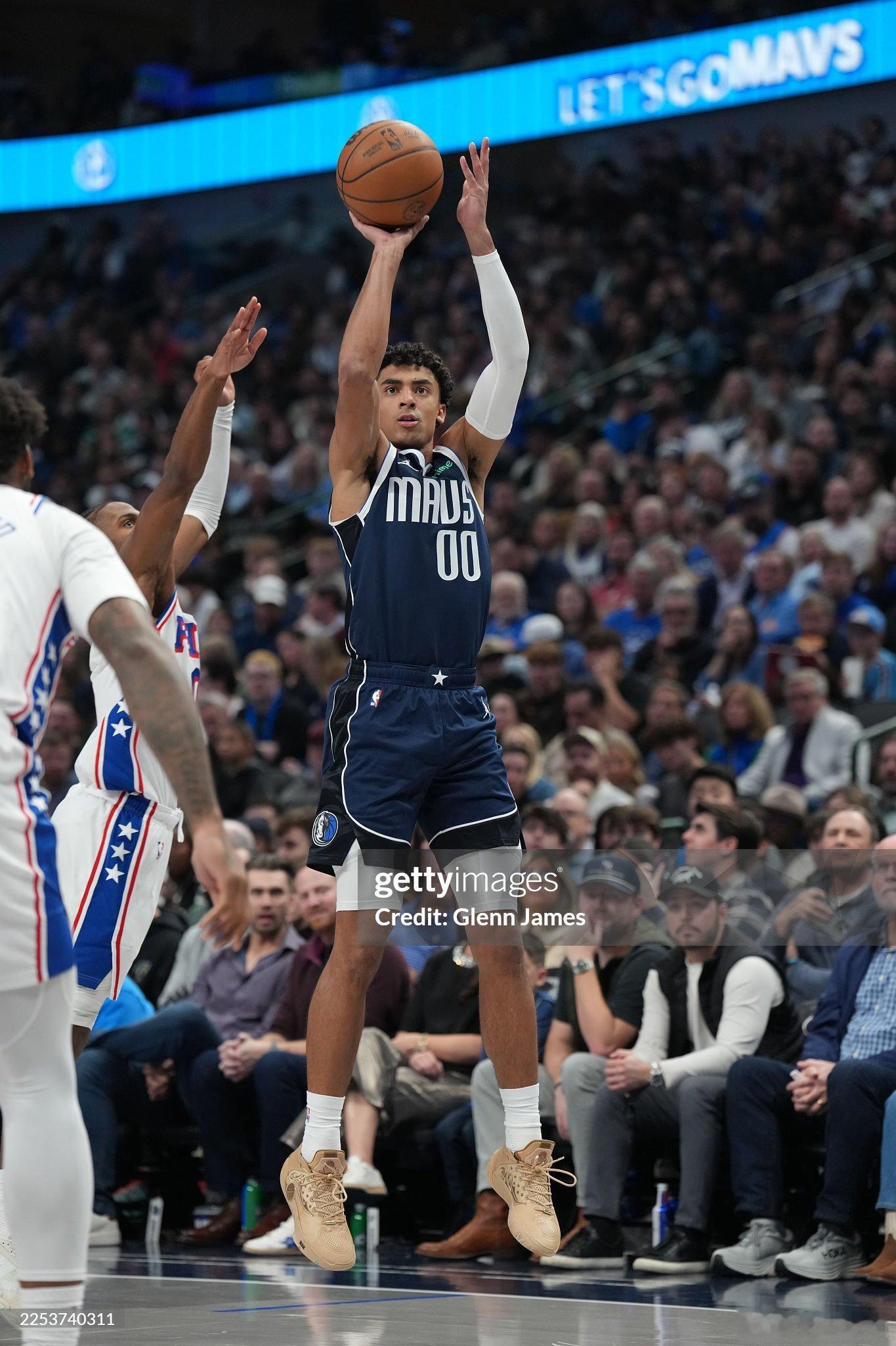 MFFL 基德接受采访。“克里斯蒂的三分出手需要达到两位数。当你的三分命中率达到