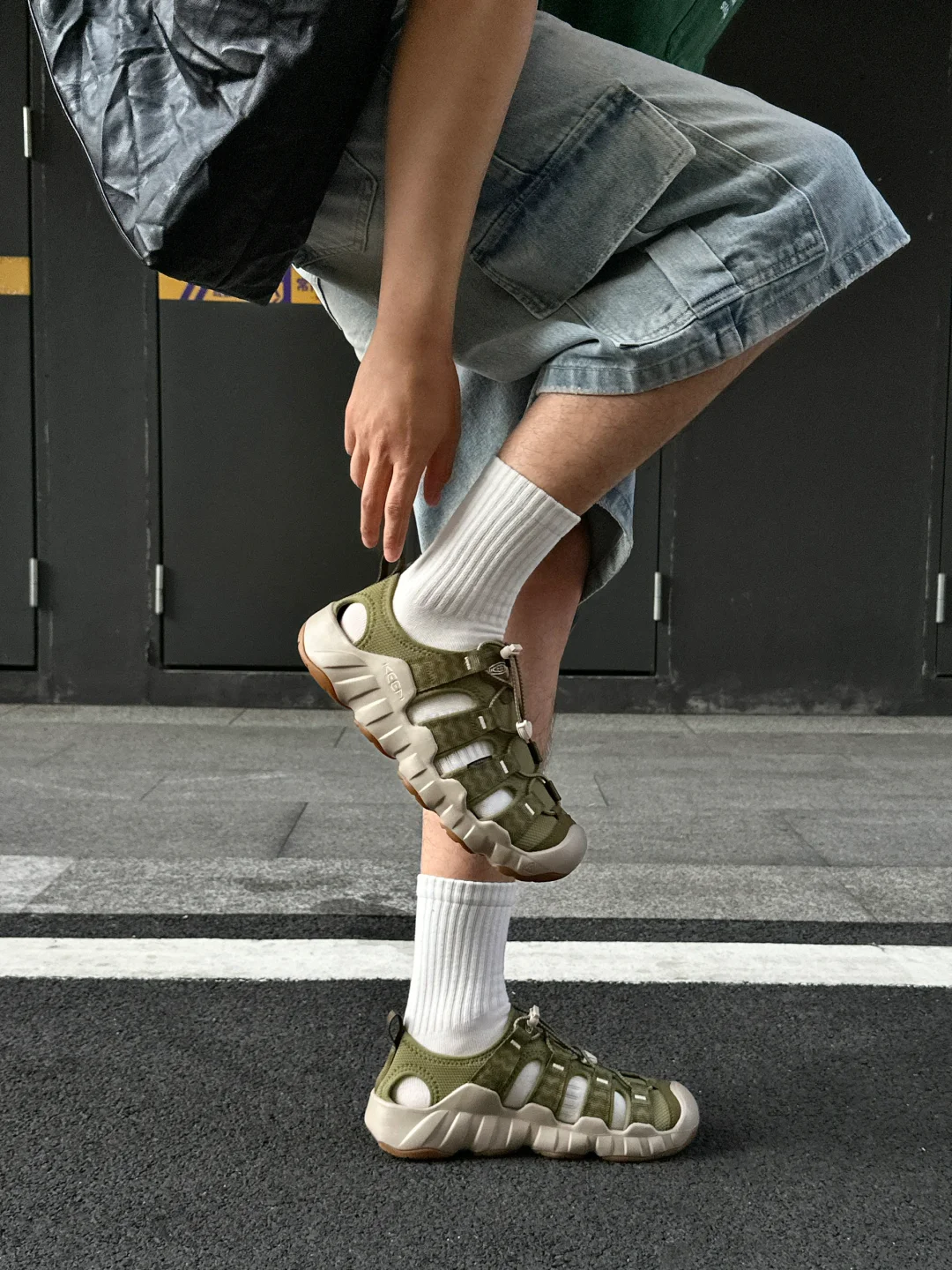 Keen的这双hyperport溯溪鞋诠释都市轻量化