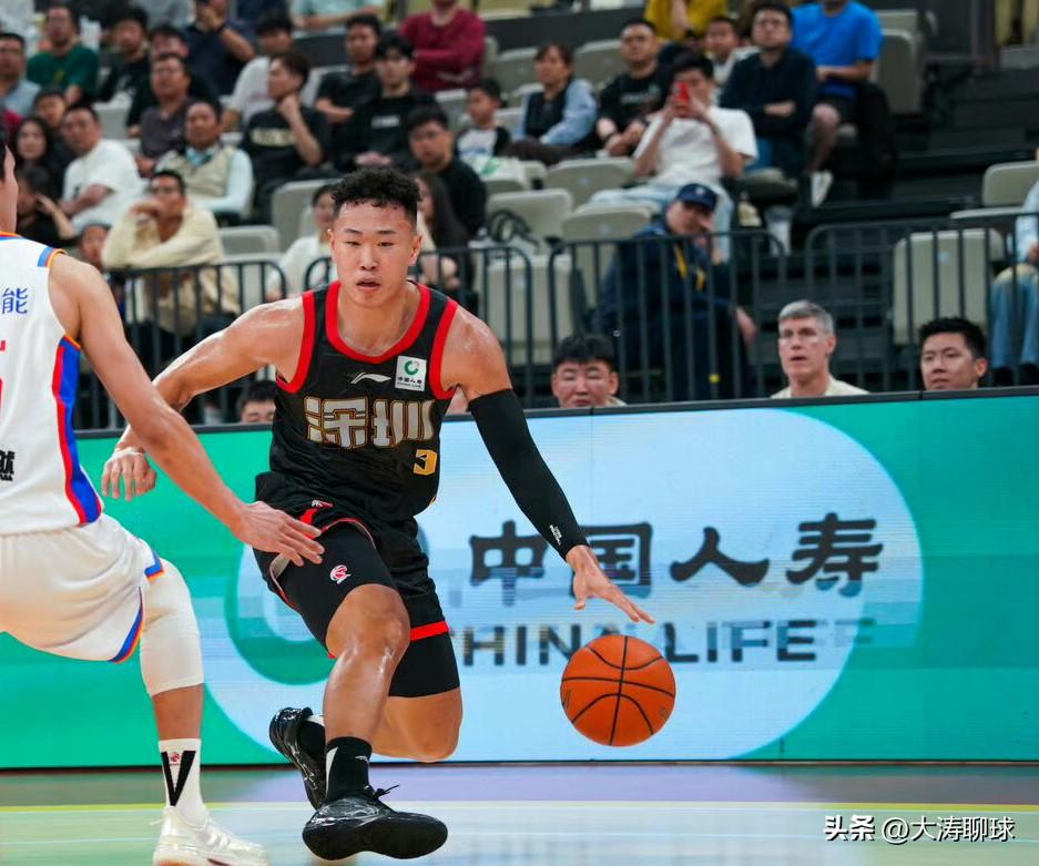 冠军之相！虽然昨晚深圳男篮114:86完成了双杀天津，豪取四连胜，本场比赛贺希宁