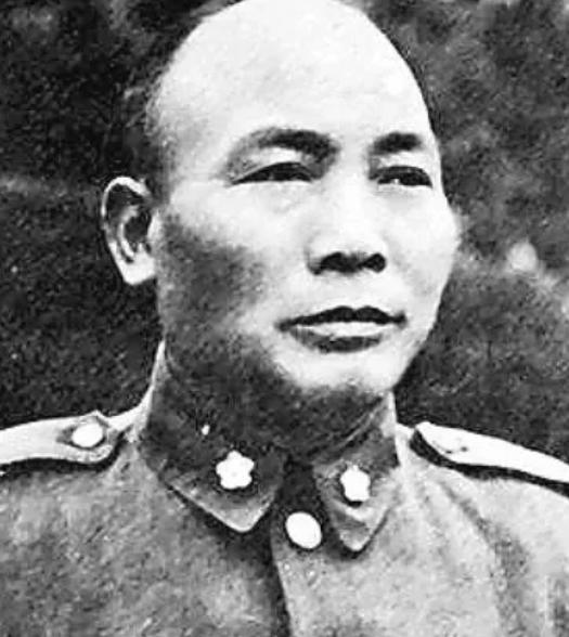 解放前，胡宗南带兵去炸朱老总的祖坟，风水先生拼命阻止，胡宗南执意要炸，结果炸断了