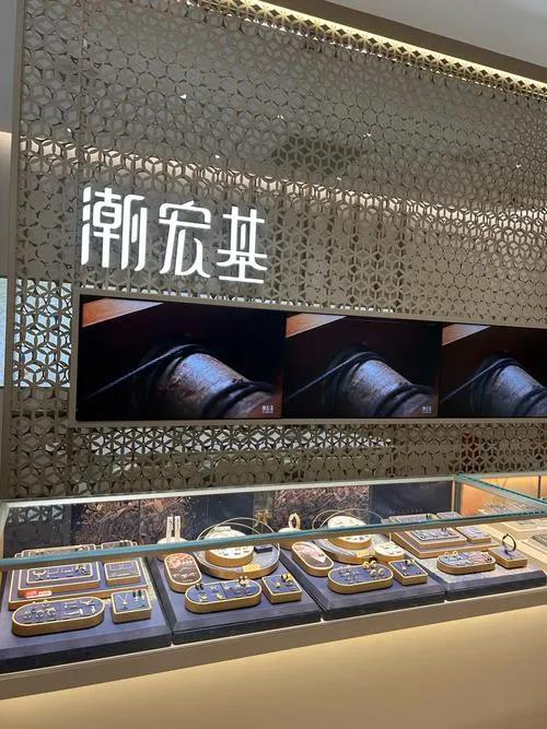 潮宏基那款“转心瓶”一口价金项链要涨价了！门店说1月15日起，它会从49880元