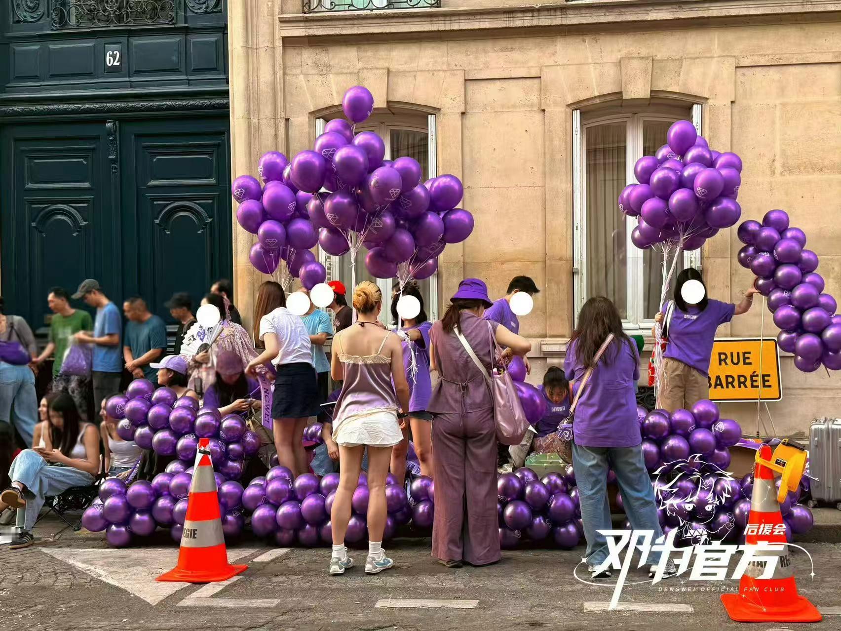 邓为巴黎时装周人气 巴黎的那条街确实被邓为的应援色覆盖了，粉丝在国外也能做出这样