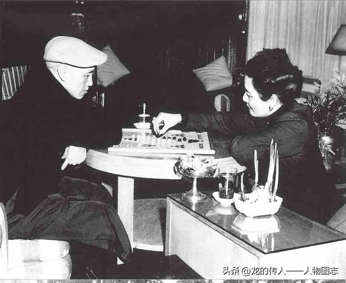 宋美龄与蒋介石在台北家中