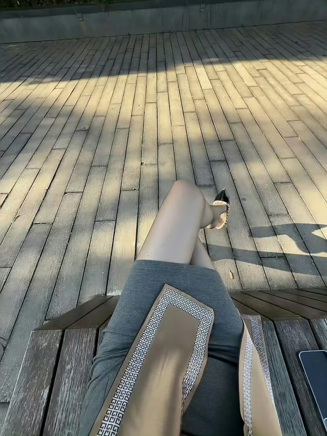 公园人太多了 不方便户外了 