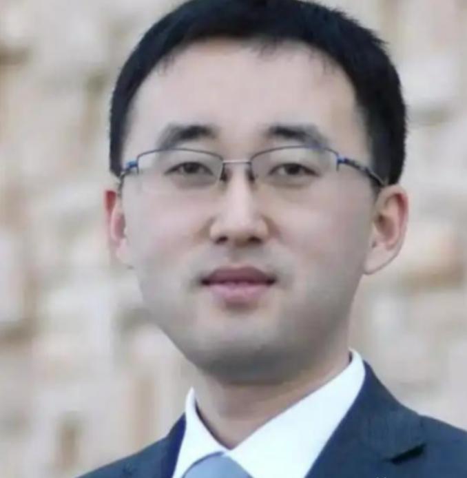 “中国活该被日军欺辱”、“郑州大暴雨是报应！”2020年，清华高材生李睿说出如此