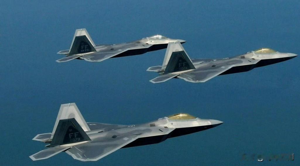 一位美国官员向 Axios 证实，过去 24 小时内，已有 50 多架先进战斗机