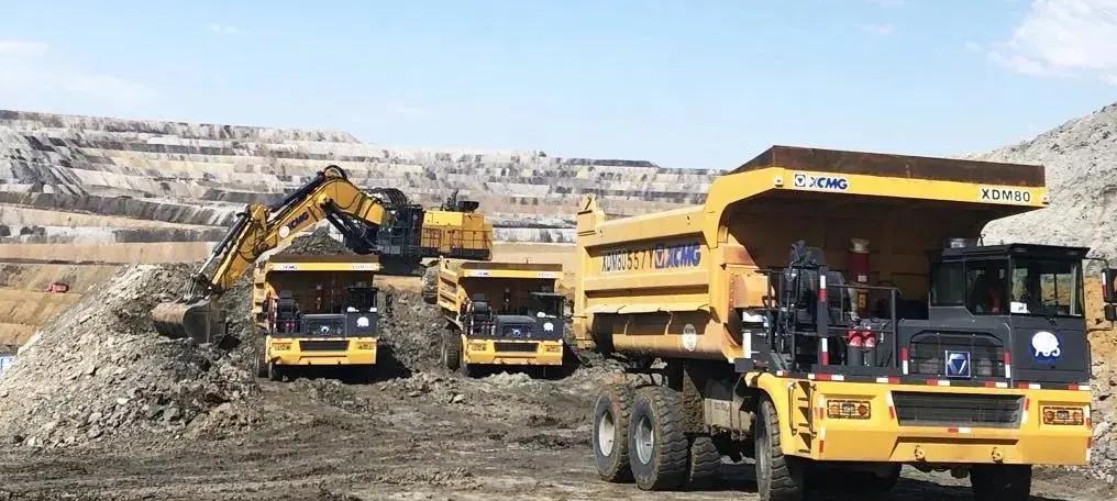 2006年，美国一家金融集团打算出资收购徐工机械的控股权。就要成功的时候，有一个