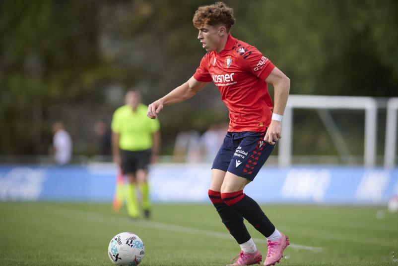 记者莫雷托参加节目，谈到了巴萨引进维克托·穆尼奥斯的传闻，以及皇马中卫位置的引援