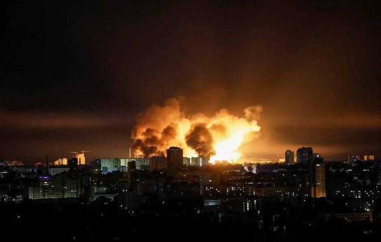 断箭行动？
俄高超音速洲际导弹工厂被炸，俄军火供应链危在旦夕。
 
2月21日周