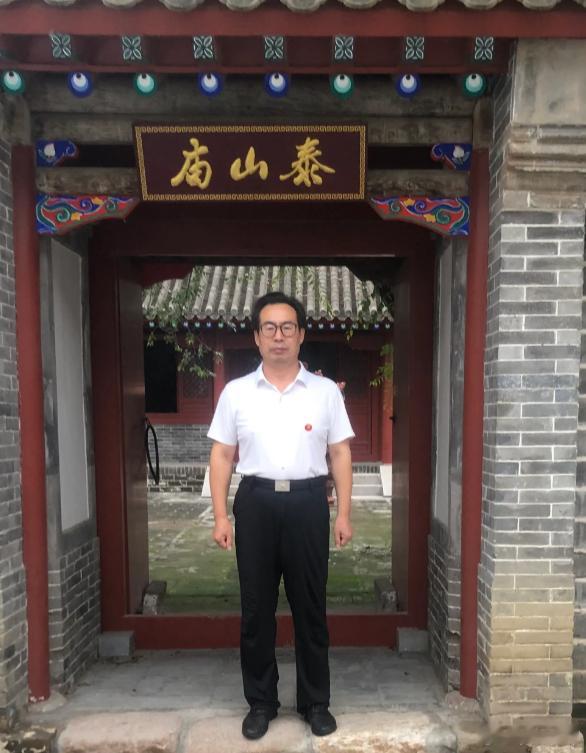 游延庆古城文|孙玉良2025年8月4日，游延庆古城。此地始于汉初，宋辽时期又称“