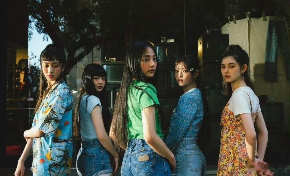 无预警公开的NewJeans Attention[捂嘴哭][捂嘴哭] ​​​