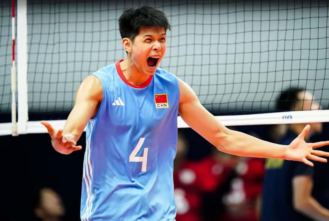 中国U19男排：青春激昂，力克法国展雄风

在乌兹别克斯坦举行的U19男排世锦赛