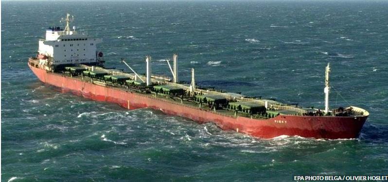 黑海发生无人机袭击事件：土耳其油轮受损无人员伤亡
据土耳其NTV电视台周四报道，