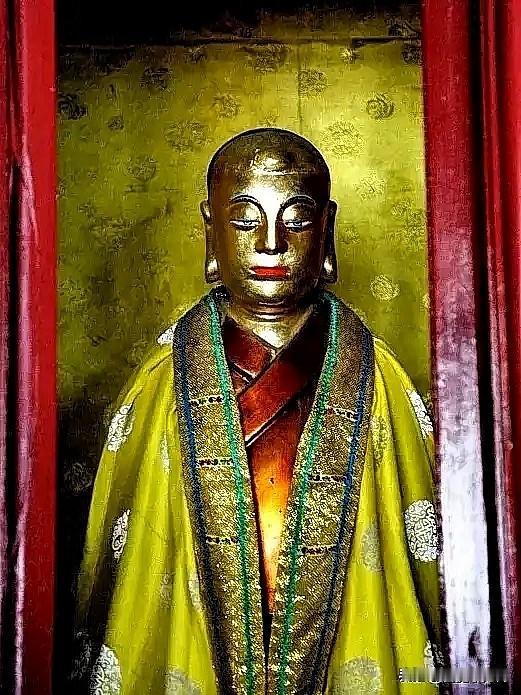 怀胎六年、佛子肉身留五台！罗睺寺千年传奇，藏着最动人的修行🌹🌹🌹
 
在五