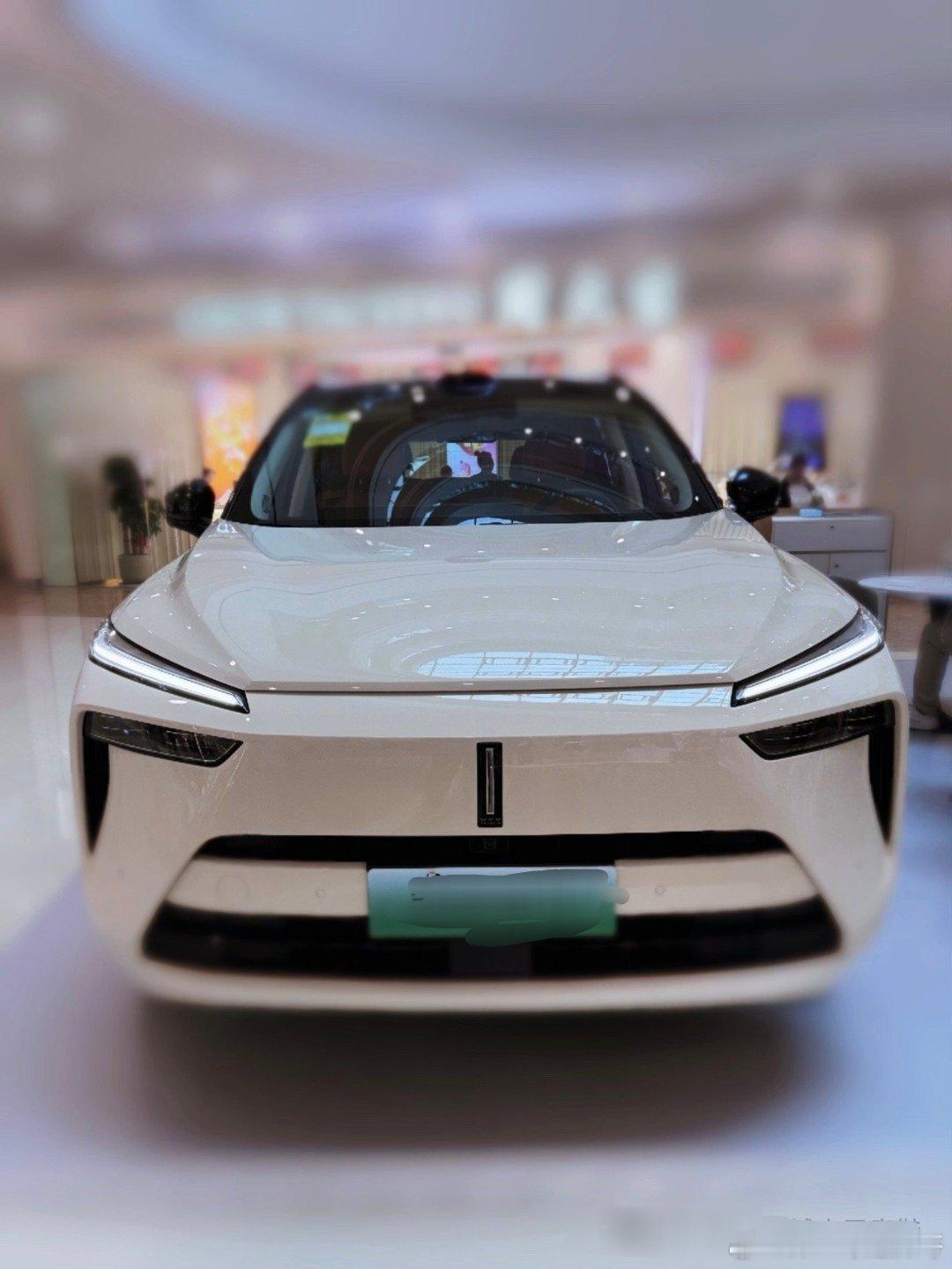 如何从汽车大国变身汽车强国“十四五”期间，中国汽车工业实现了跨越式发展，在产销规