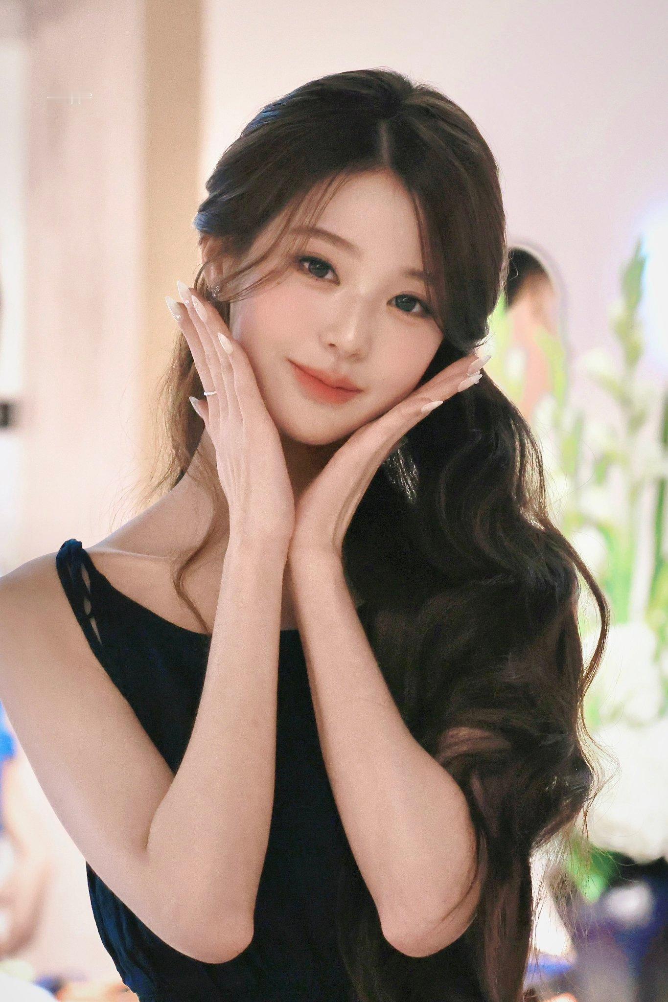 草莓姐又发力了🍓🐰张元英波浪公主头｜张元英公主头look