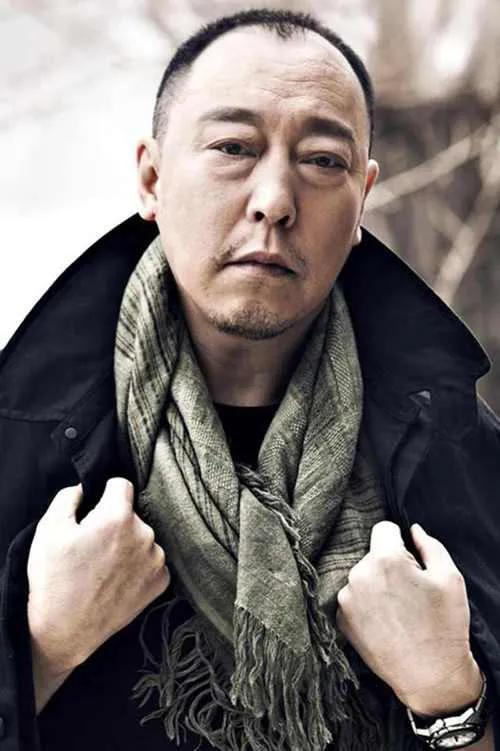 演员，吴京说，拍《战狼》的时候，觉得挺对不起倪老师（倪大红），拍的时候呢，就最后