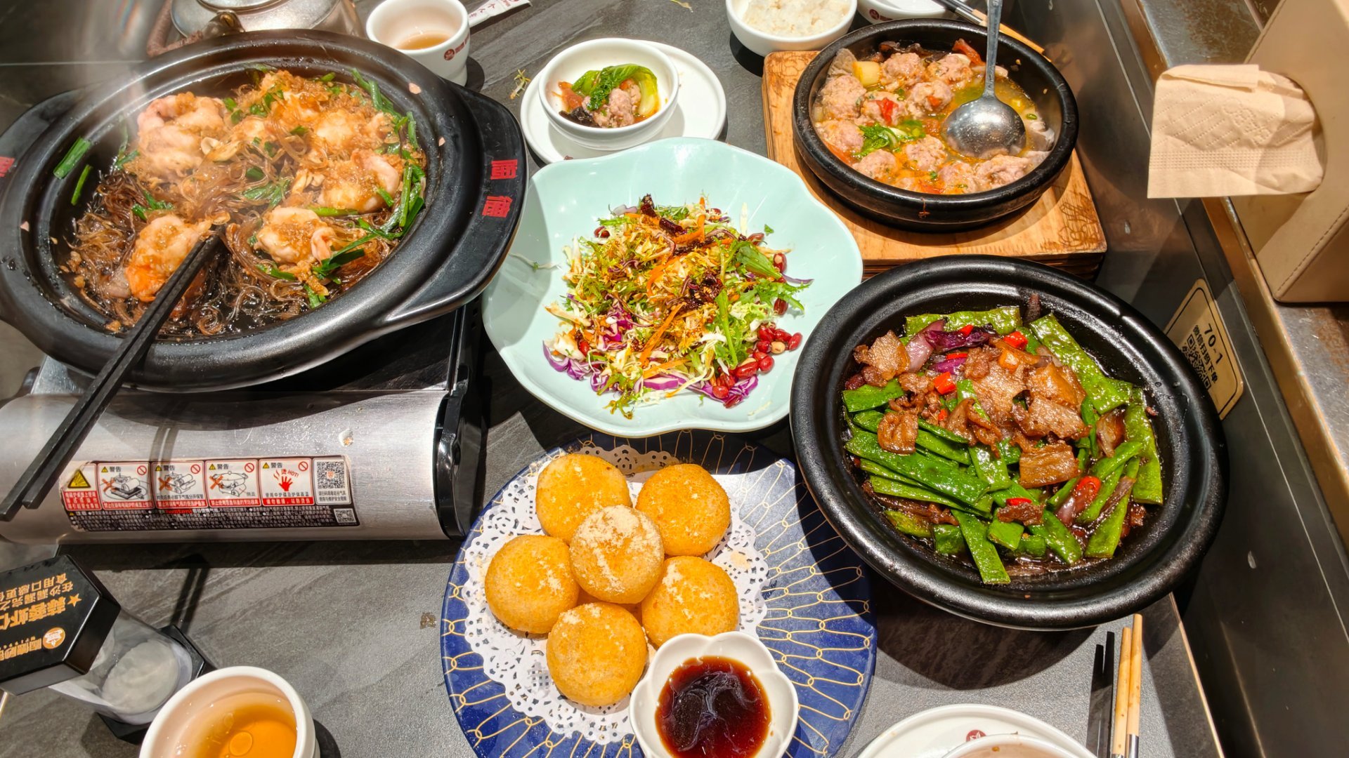 在成都躺的第三天，终于踏出酒店吃了第一顿堂食