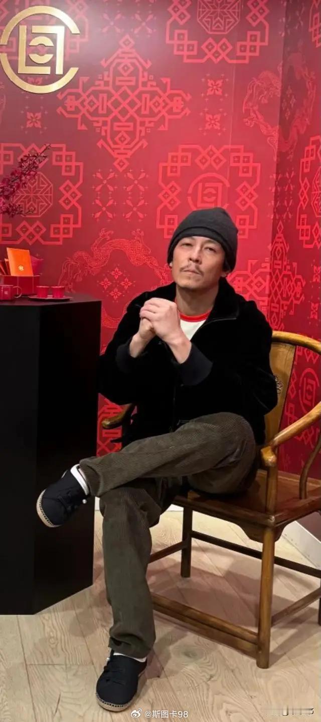 这居然是当年修电脑的老陈实在没想到，变化这么大 