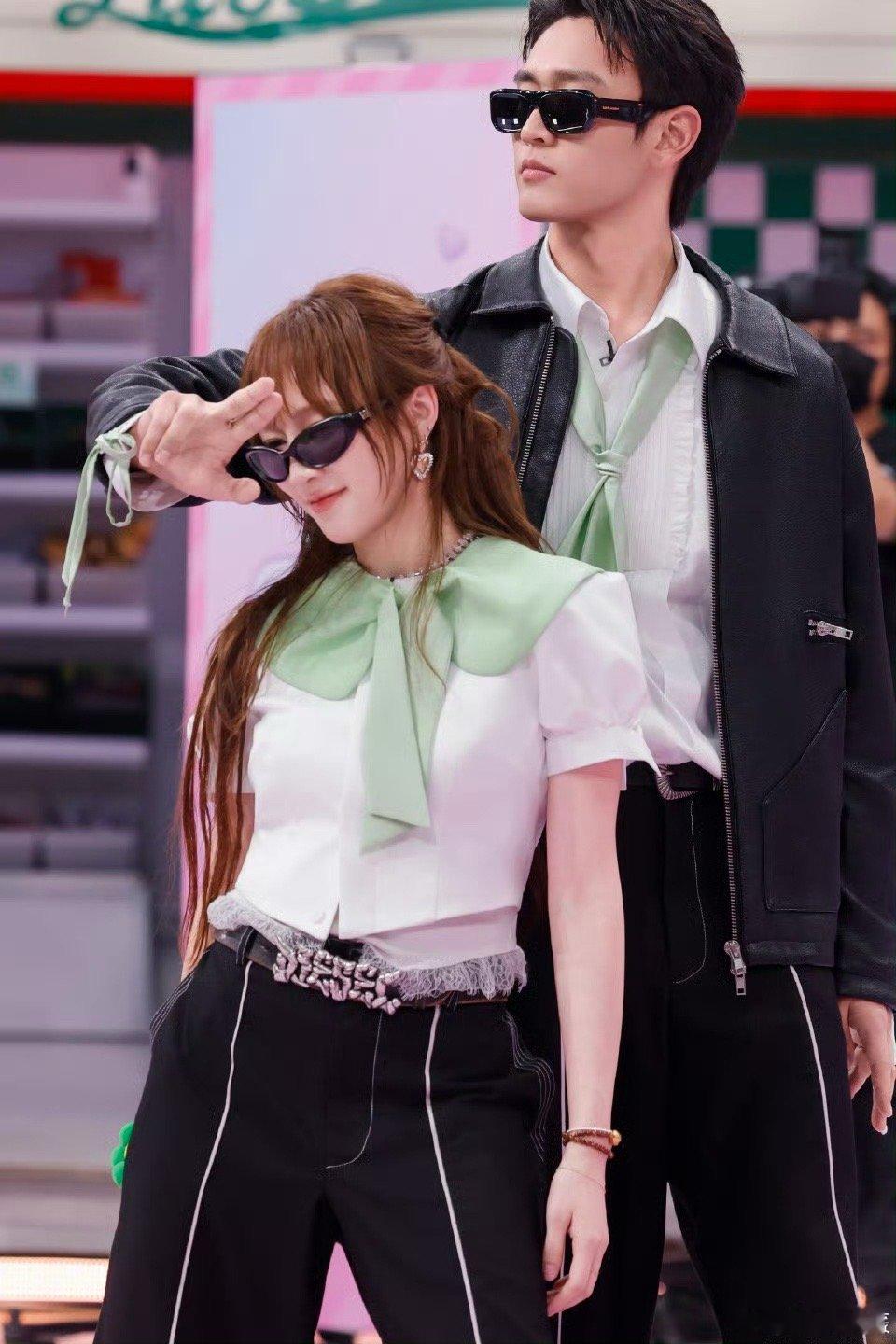 七彩阳光DJ版上线，王天辰跳得一身正气，太上头！王天辰广播体操怎么不算舞呢你好星