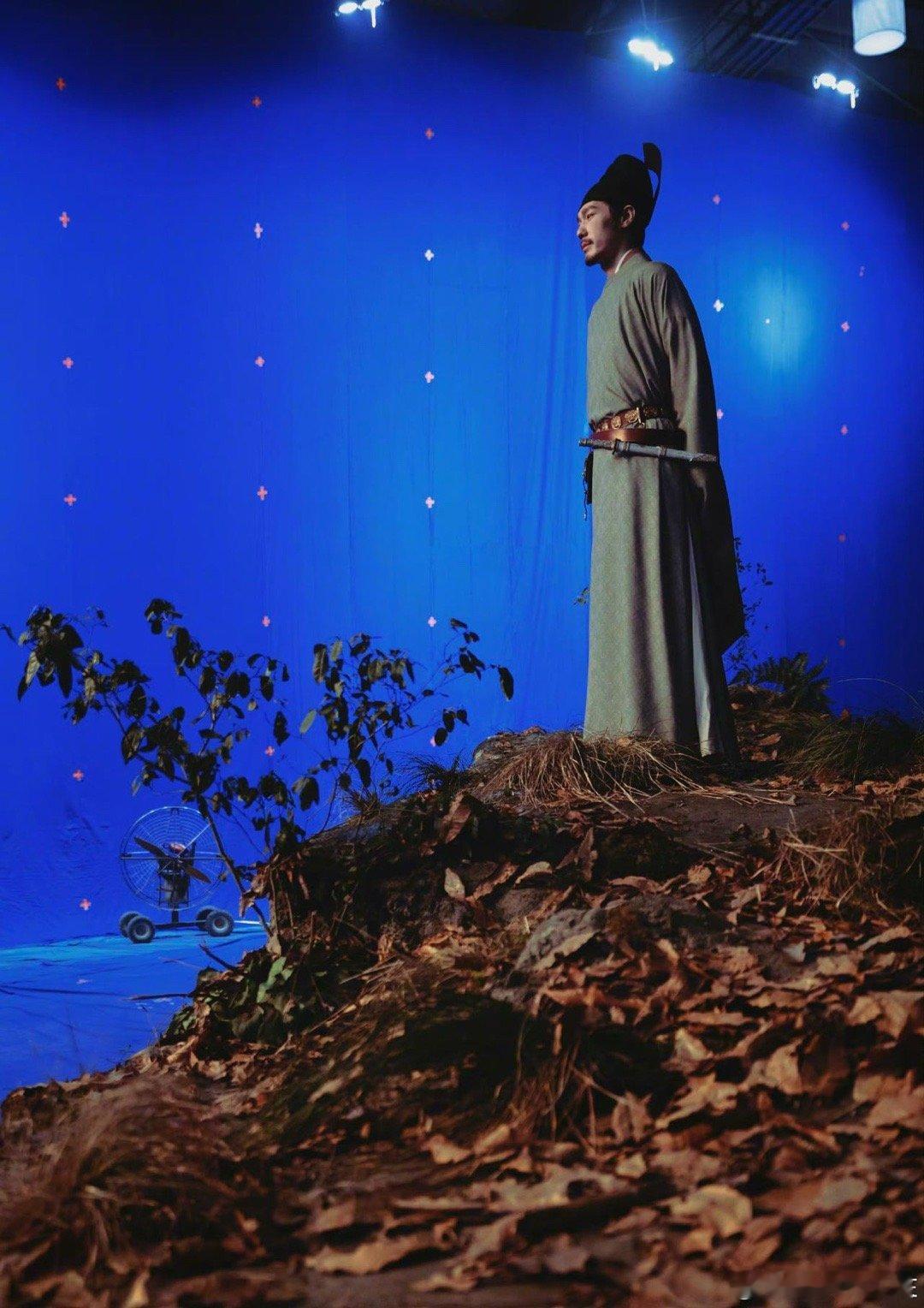 白宇一年前就在看基建 原来保俶塔在一年前就见证了与钱弘俶的相遇，太喜欢这种演员与