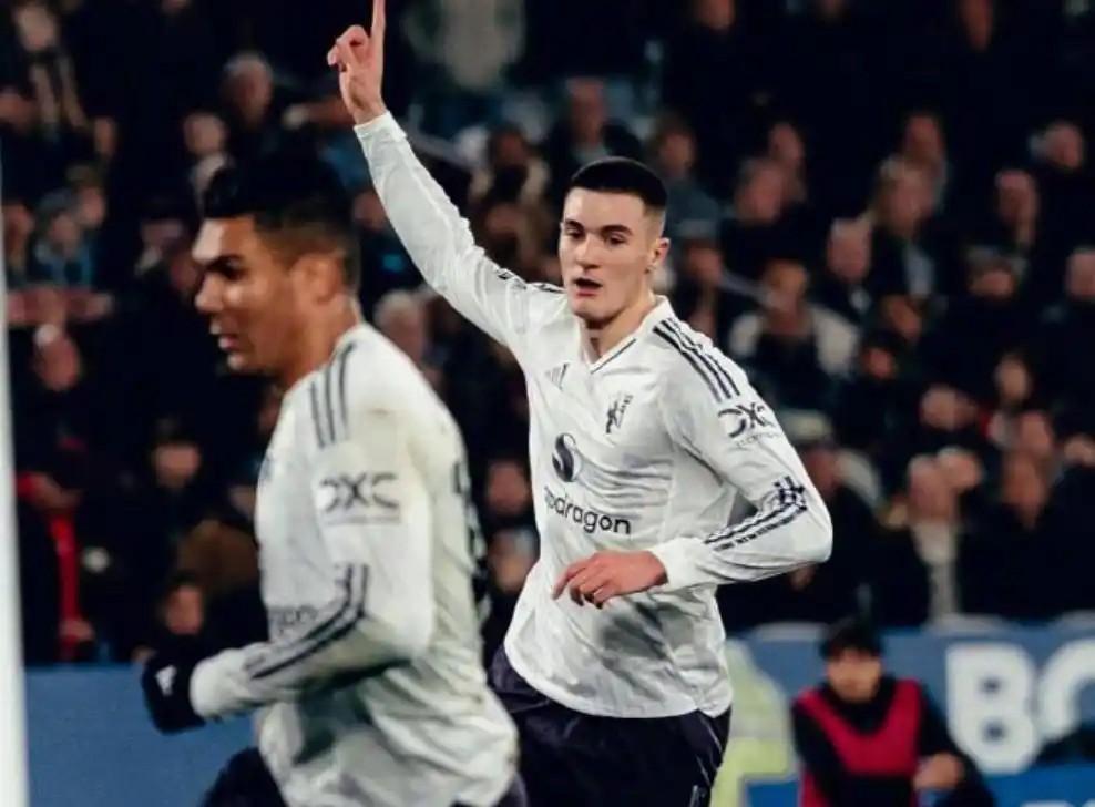 【铁锤帮确实硬，曼联补时绝平太刺激！】英超第26轮，伦敦碗球场，西汉姆联1-1曼