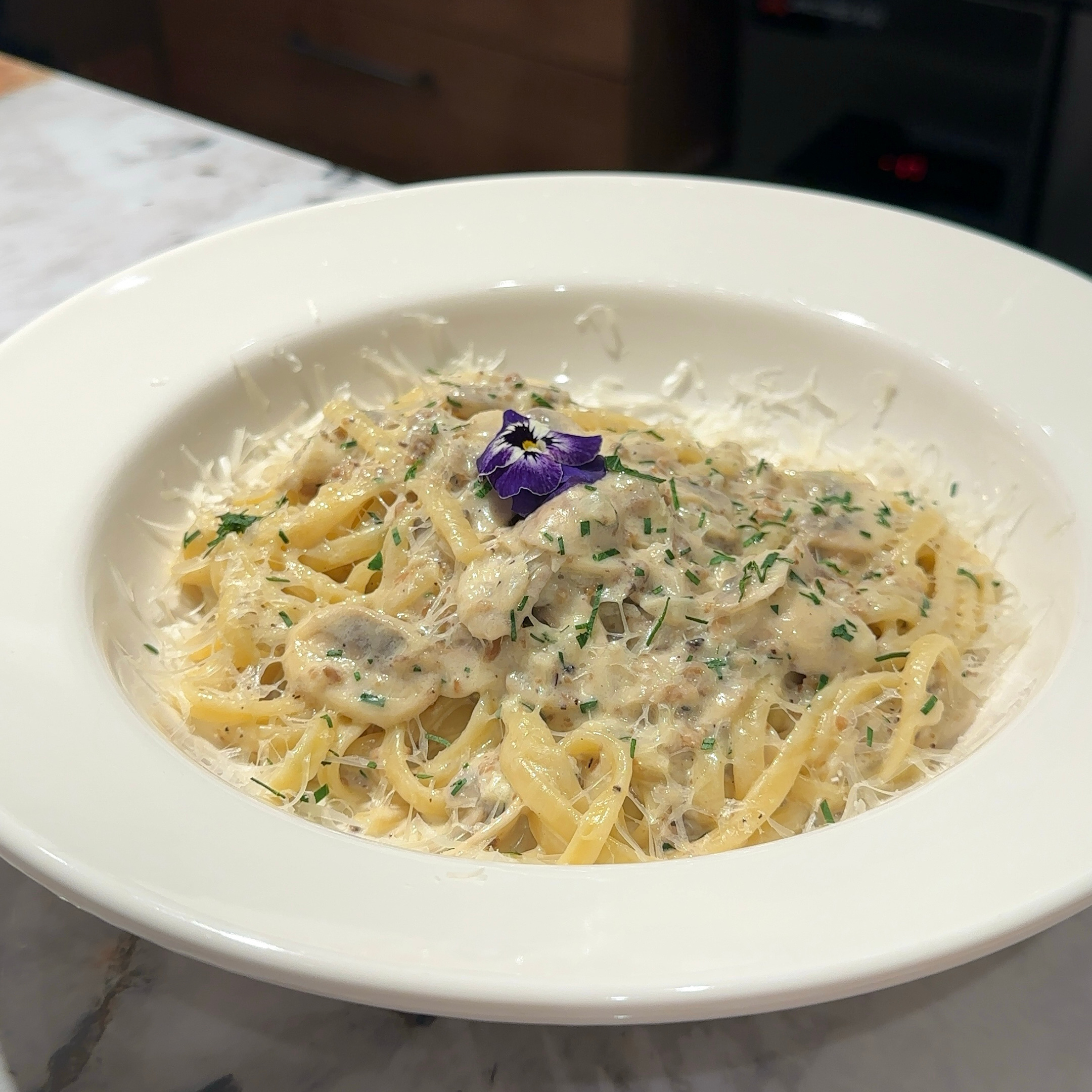 🍝爱吃的意面🍝意料之外的二刷点了奶油和蟹味意面风味很鲜明的两碗爱上奶油意面了