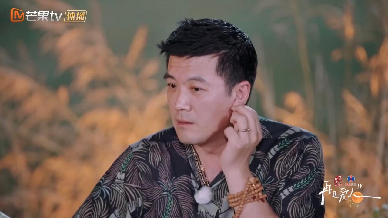 黄圣依和杨子还是原地离婚吧！

看看杨子都在节目中说了什么！

主持人问杨子：黄