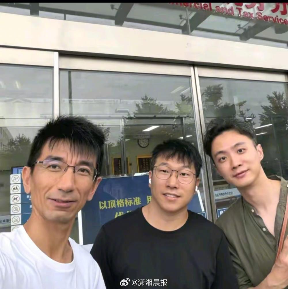 【#俞敏洪送出的对手名单再添一员#】8月2日，曾在东方甄选任职的前CEO孙东旭、