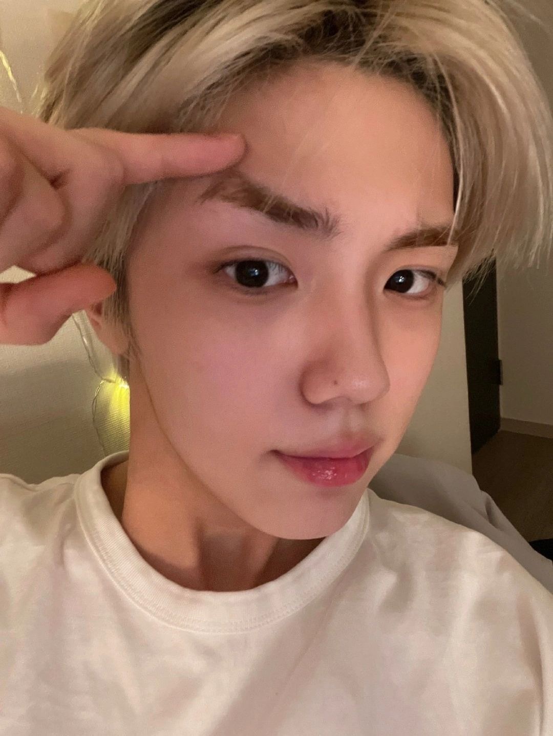 安成民  自拍小天才吧🌹 ୨˚̣̣̣͙୧ ꒰ 🍓ヾ₊˚ ​​​