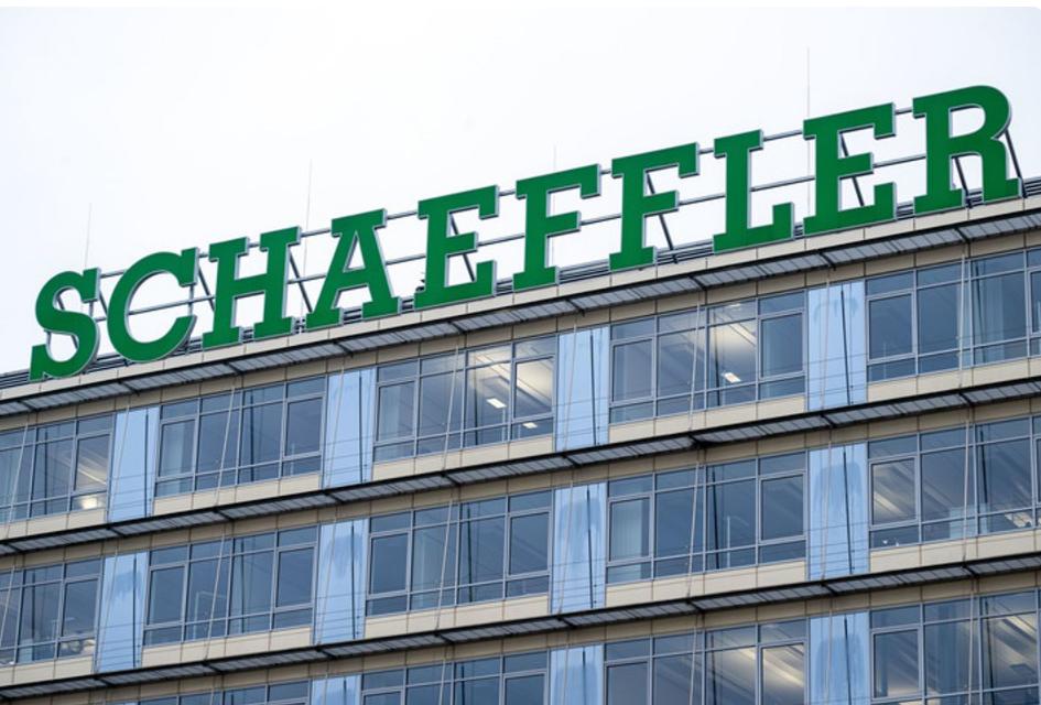 跨界参军！德国百年车企供应商联手初创公司，冲刺10万架AI无人机产能
 
据德国